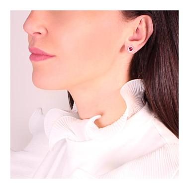 Orecchini forma Tonda con Zircone Rosso Rubino contornato con Zirconi Bianchi in ARGENTO 925 Galvanica Rodio