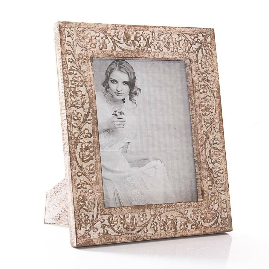 PORTAFOTO 20X25 MDF INTAGLIAT.30X35 LEGNO: MDF -  MADE IN INDIA