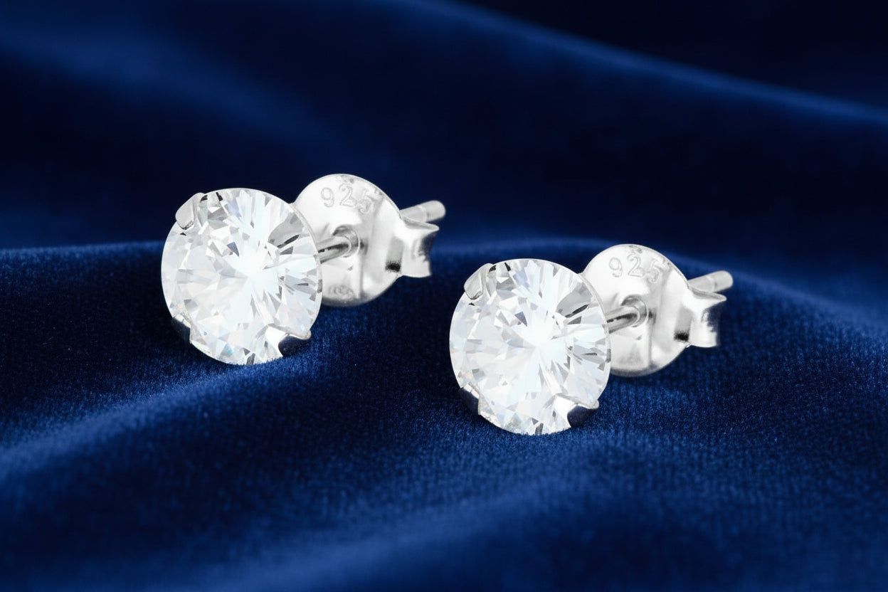 Orecchini Punto Luce Tondo mm 6 con Zircone Bianco in ARGENTO 925 - Milano 7 Arte e Design