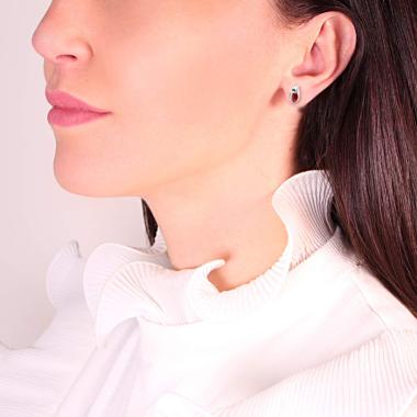 Orecchini Coccinella con Smalto Rosso e pois Neri con Zirconi Bianchi centrali in ARGENTO 925 Galvanica Rodio