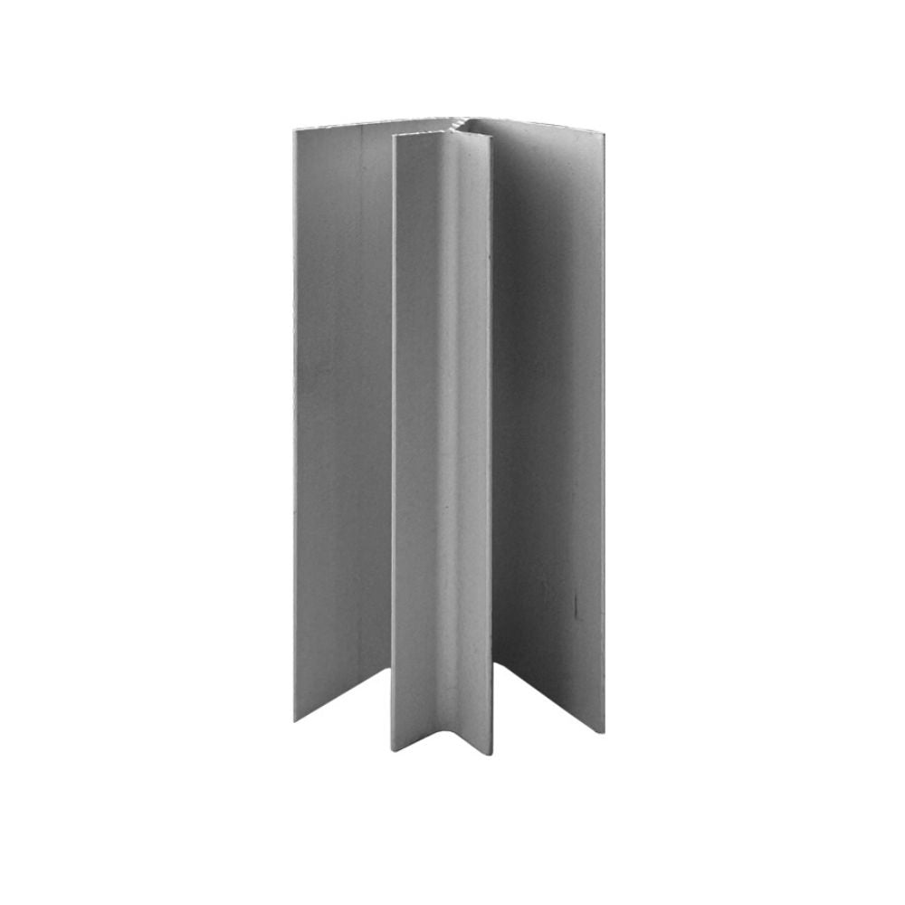 Angolare per zoccolo 90°/135° R12 in pvc colore alluminio satinato H 9.7 cm.