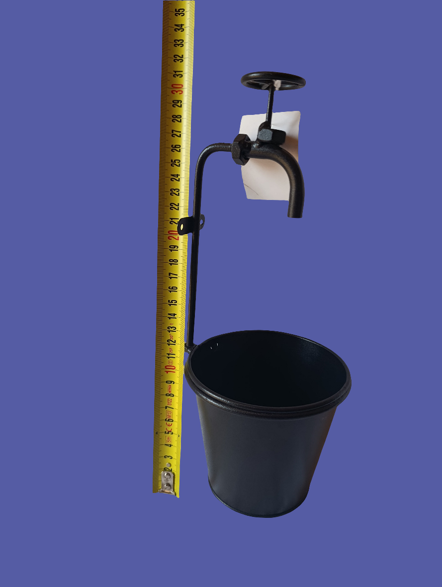 Vasetto nero da appendere per esterni ed interni.