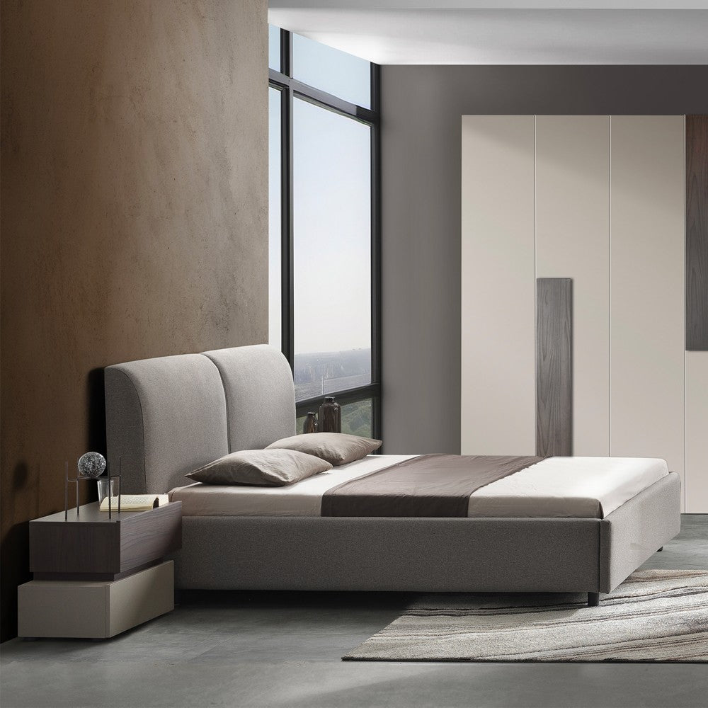 Camera da letto Kendra con letto contenitore imbottito e armadio 6 ante battenti colore tortora noce