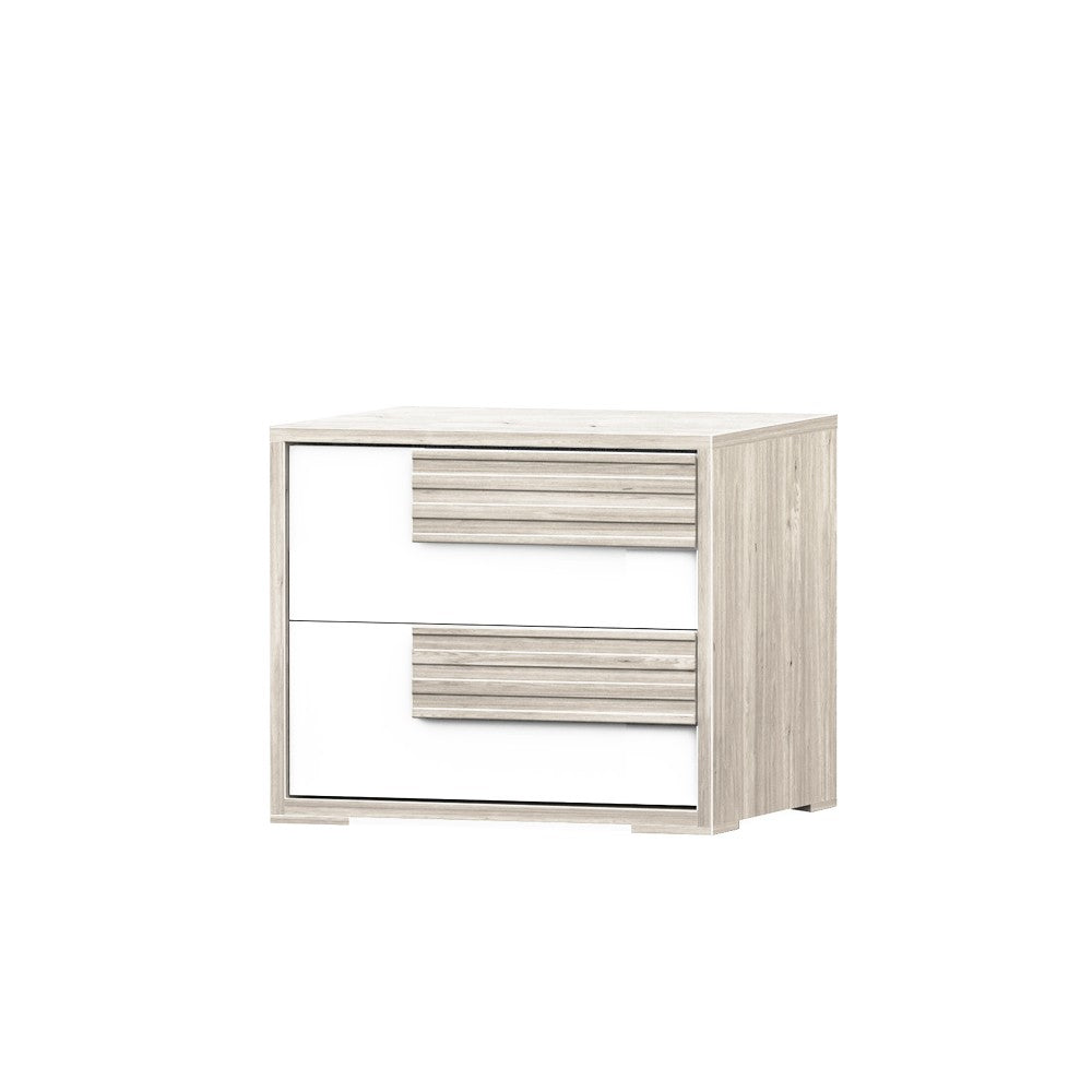Comodino Selva 2 cassetti con maniglie con righe orizzontali in rovere sbiancato e frontali bianco lucido