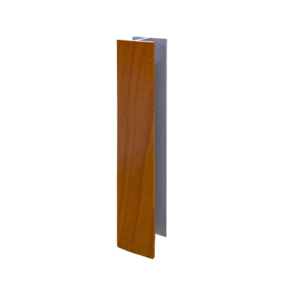 Giunzione lineare per zoccolo in PVC H 10 cm. ciliegio