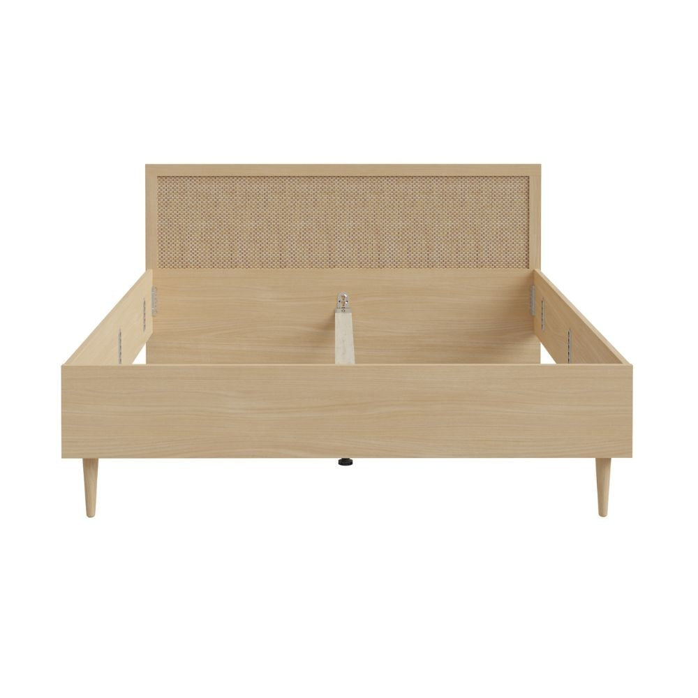 Letto matrimoniale Livia con dettaglio testiera in rattan colore rovere