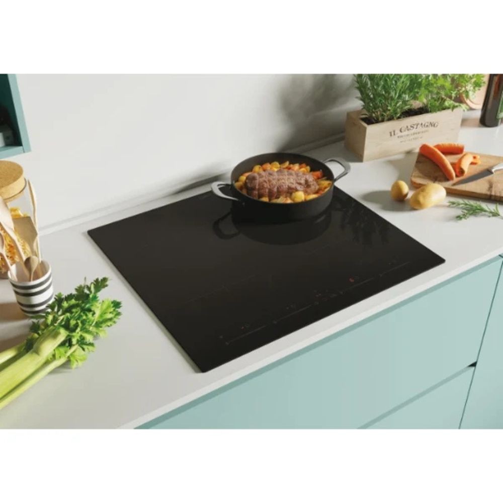 Piano cottura a induzione Candy CIS64MCTTWIFI1 4 zone colore nero
