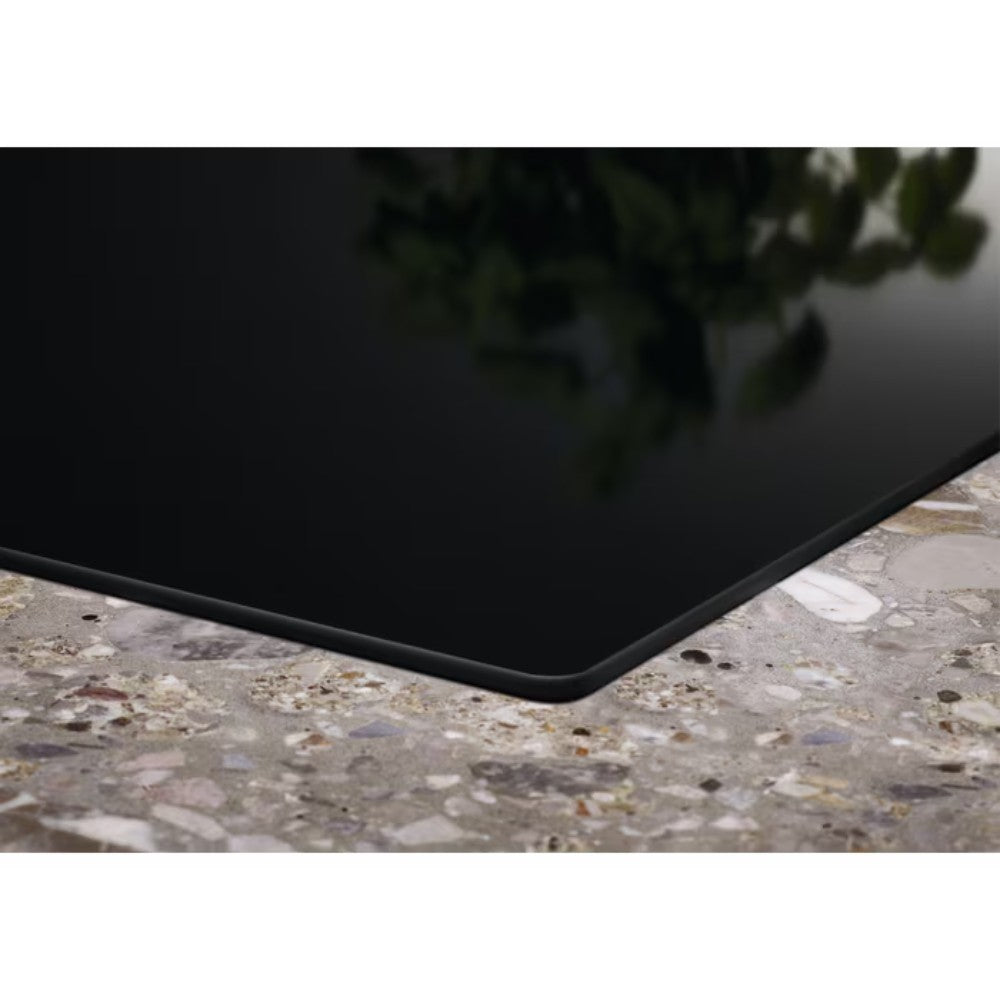 Piano cottura ad induzione Electrolux CIL61443C 4 zone 60 cm. con tecnologia Hob2Hood® nero