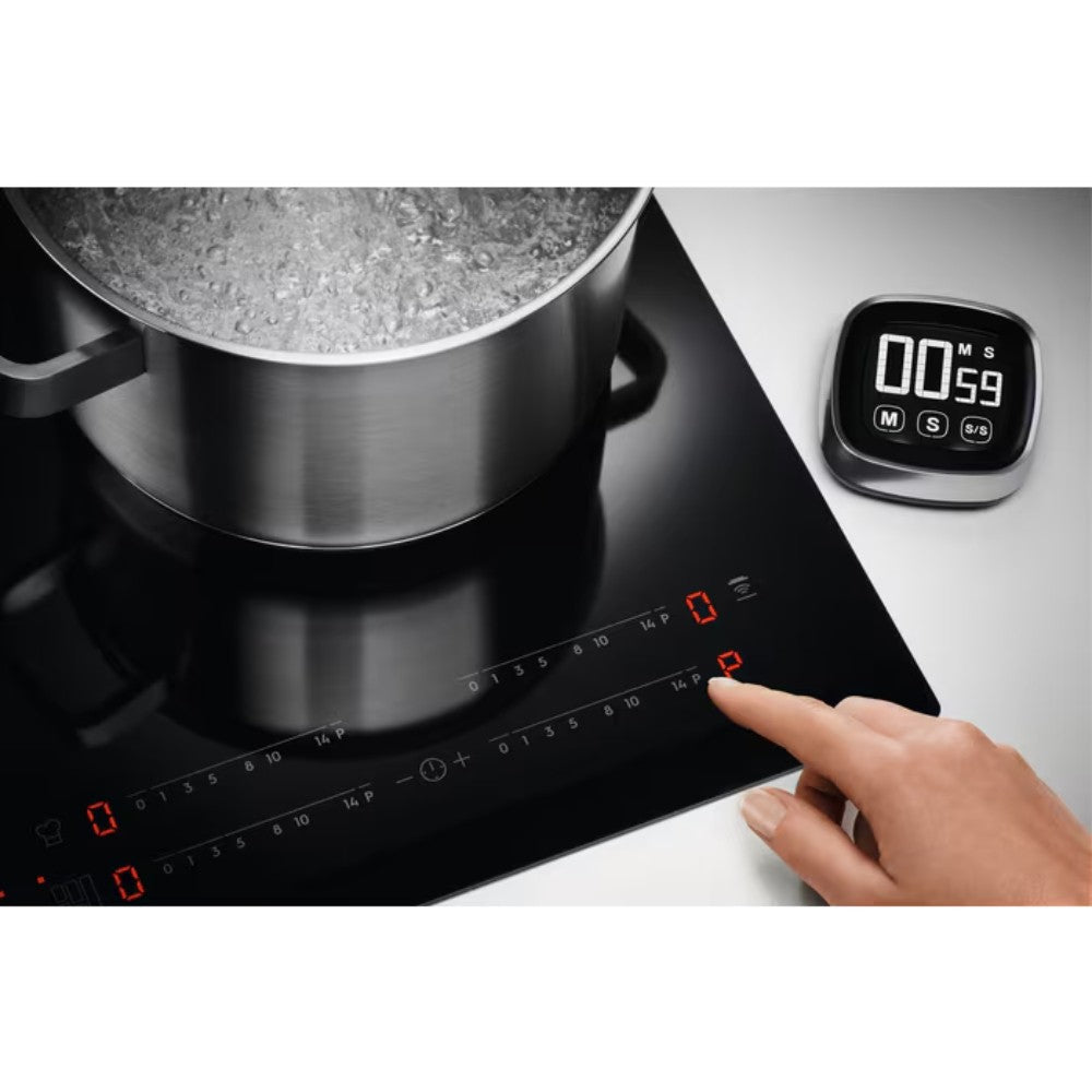 Piano cottura ad induzione Electrolux CIL61443C 4 zone 60 cm. con tecnologia Hob2Hood® nero