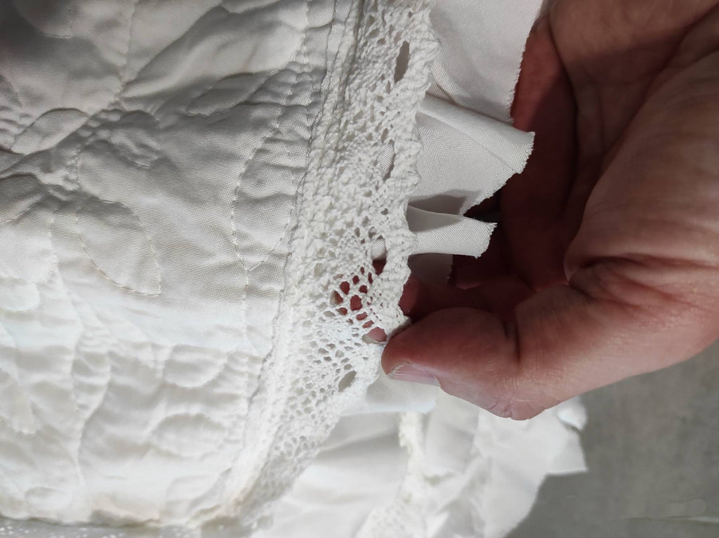 Quilt Trapuntino matrimoniale Estivo Copriletto Bouties Tinta unita e volantino - Milano 7 Arte e Design