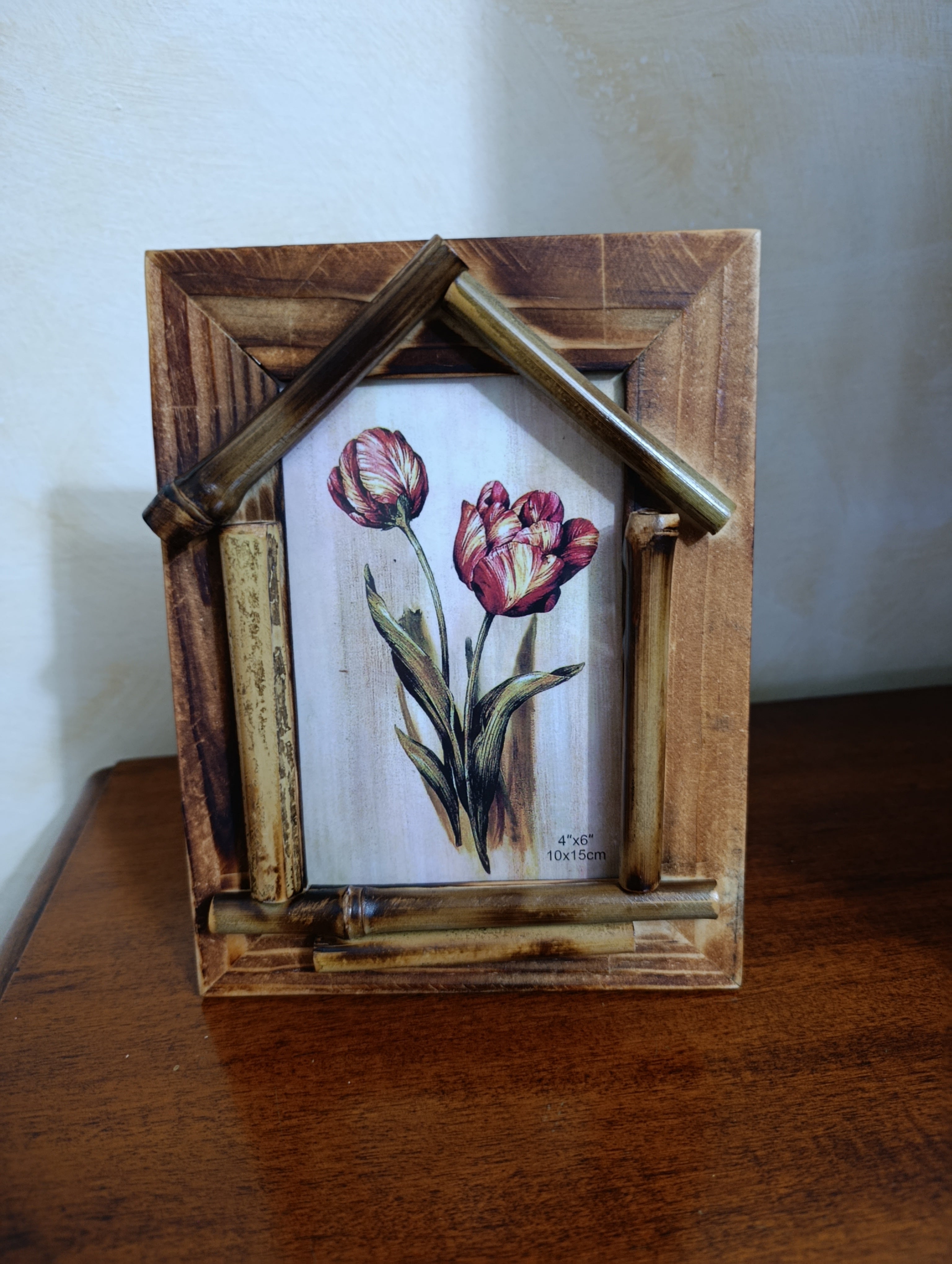 Cornice in bambú modello casetta