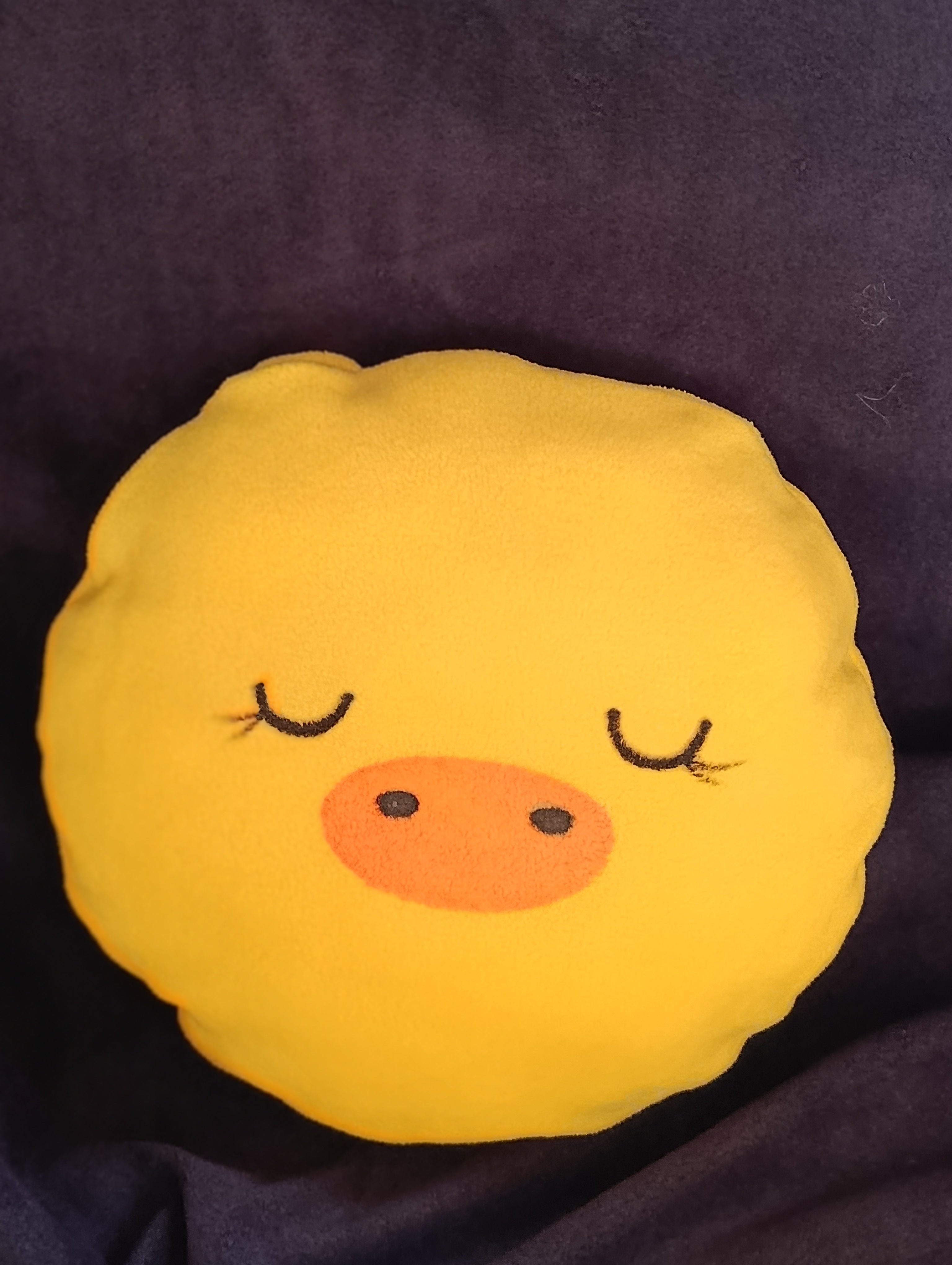 Cuscini a forma di emoji, da 30 cm , di morbido pile . Anallergici e lavabili.