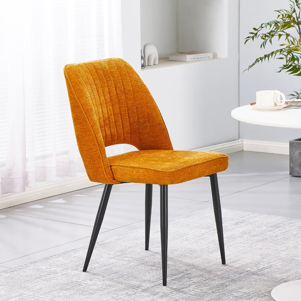 Sedia Naila con schienale con trama a righe verticali in tessuto senape e gambe in metallo nero set 4 pezzi