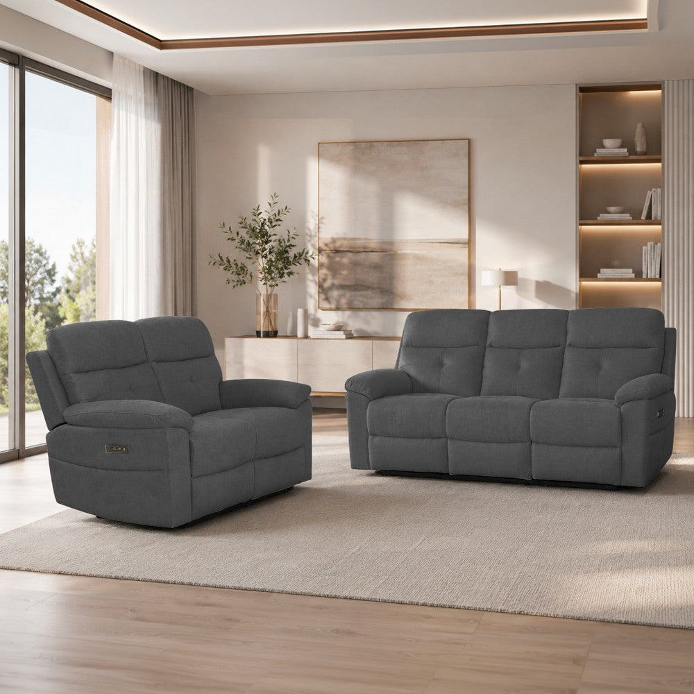 Set divani Kayde 2 e 3 posti recliner elettrici in tessuto Mia 103-27 grigio scuro