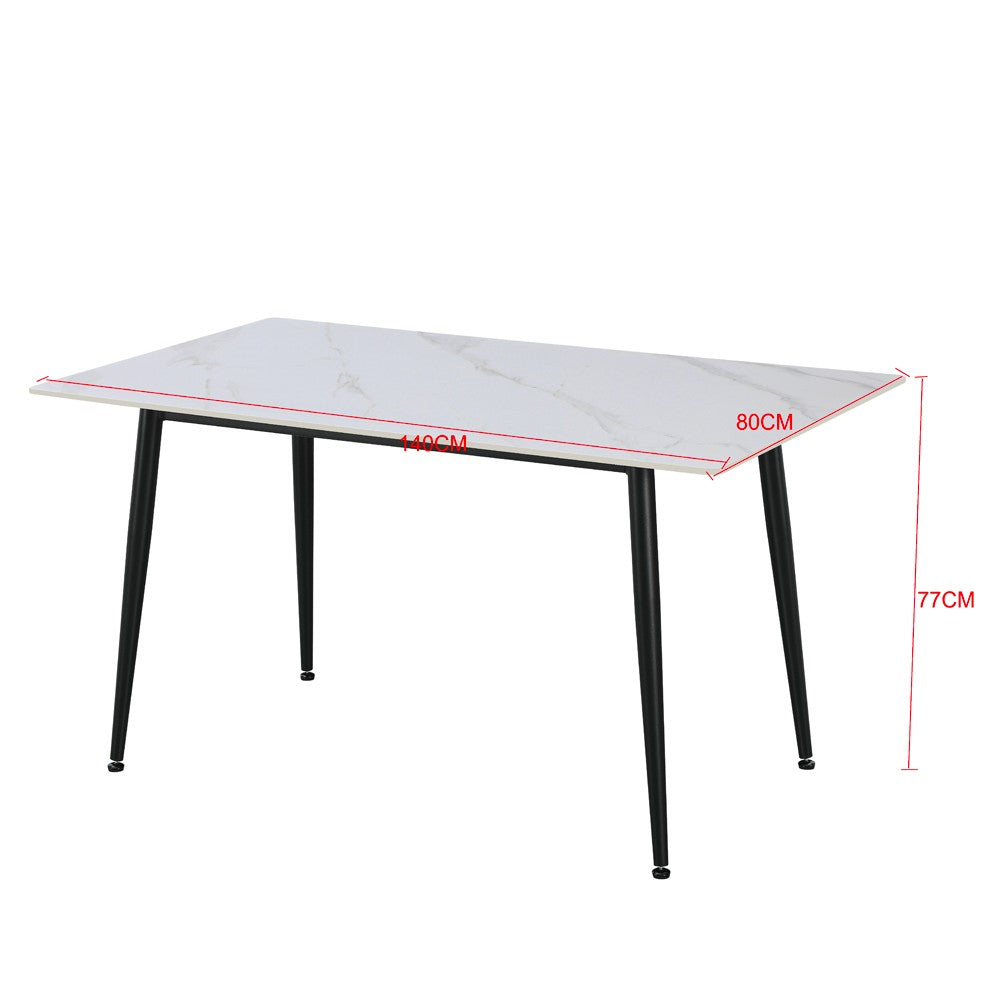 Tavolo fisso Kilo 140x80 cm. con piano in ceramica effetto marmo nero con venature oro opaco e gambe nere