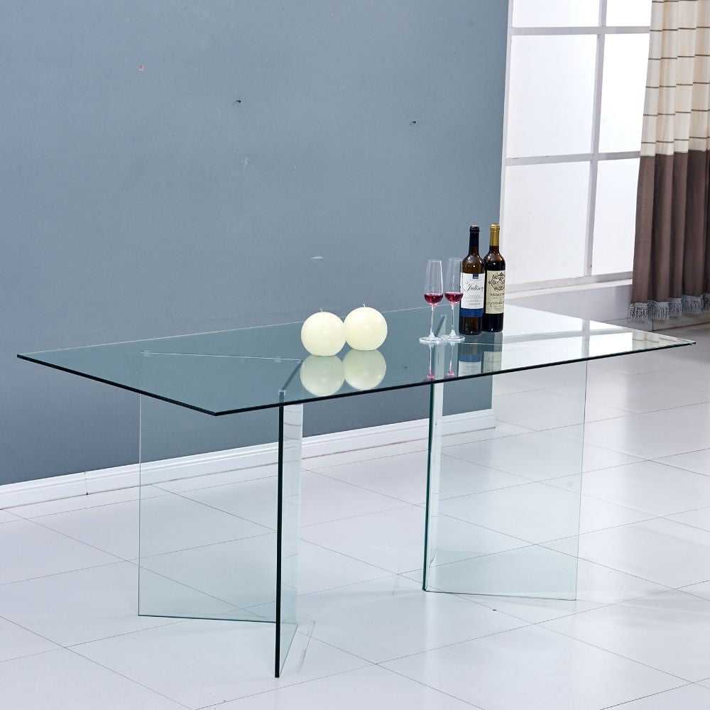 Tavolo Nespolo in vetro temperato 10 mm con gambe triangolari 160x90x75 H cm.