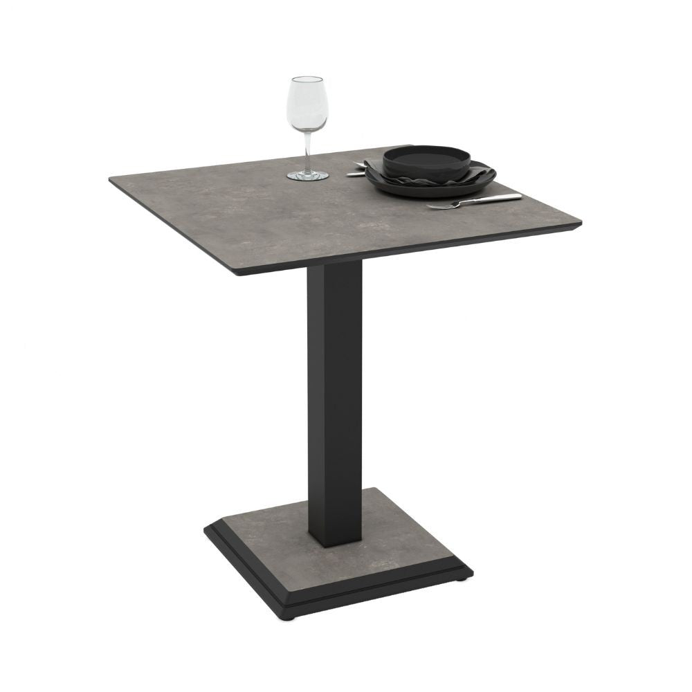 Tavolo quadrato Carvel in colore cemento 68x68x75 H cm.