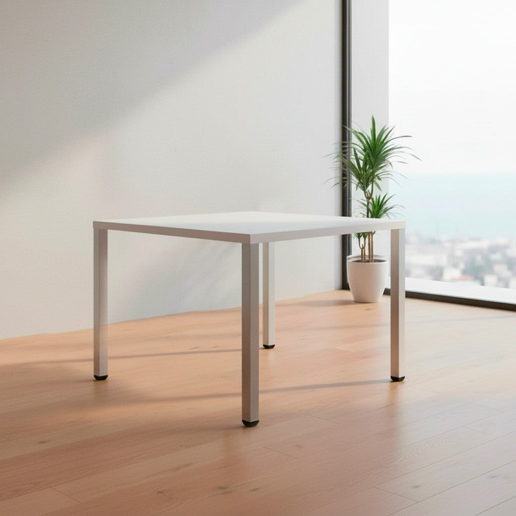Tavolo quadrato Leccino 80x80 cm con piano bianco e gambe in alluminio