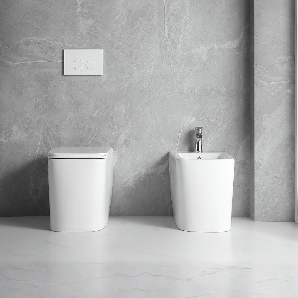 WC filo muro FT54D a pavimento in ceramica bianco 54x36x41.5H cm.